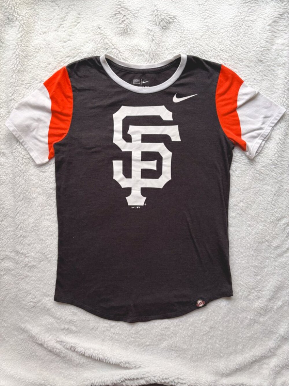 Nike San Francisco Giants T-Shirt Women’s Small Black MLB Baseball Tee